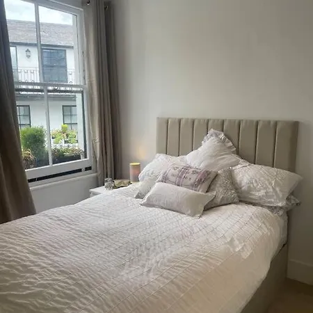 Spacious 1-Bedroom Apartment In Belsize Village London Exterior photo